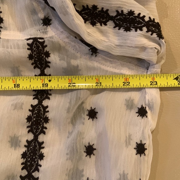 Democracy Embroidery Detailed Sheer Blouse NWOT - Picture 10 of 11